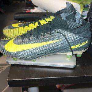 CR7 Neon Yellow/Grey Men Cleats